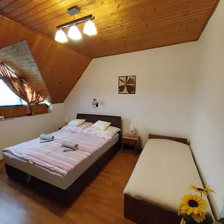 Simon Apartmanhaz Appartement Zamárdi
